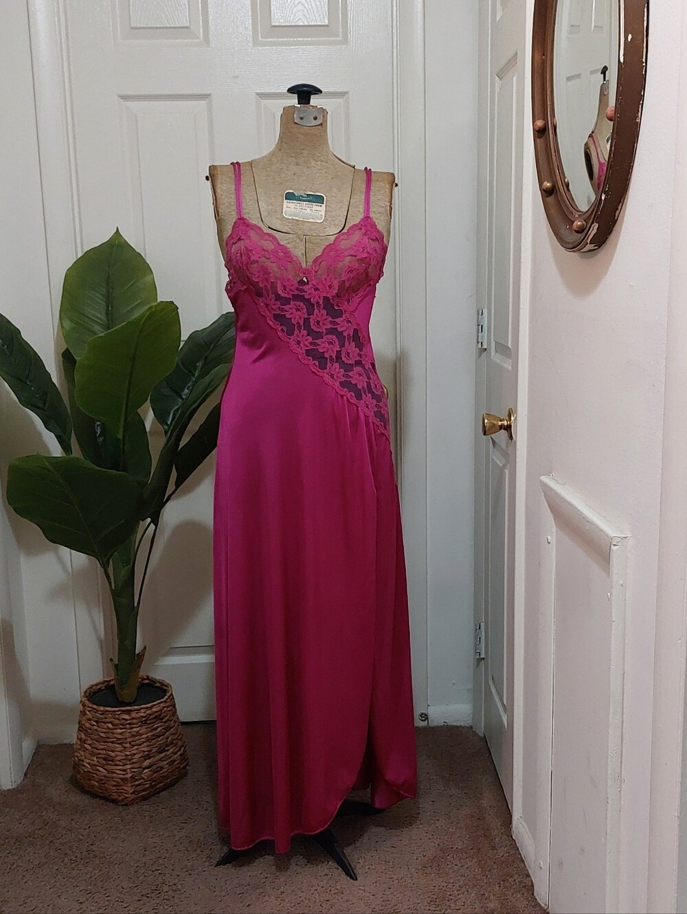 Vintage Fuchsia Lace-Accent Nylon Slip Night Dress Size Small/medium - Picture 1 of 8